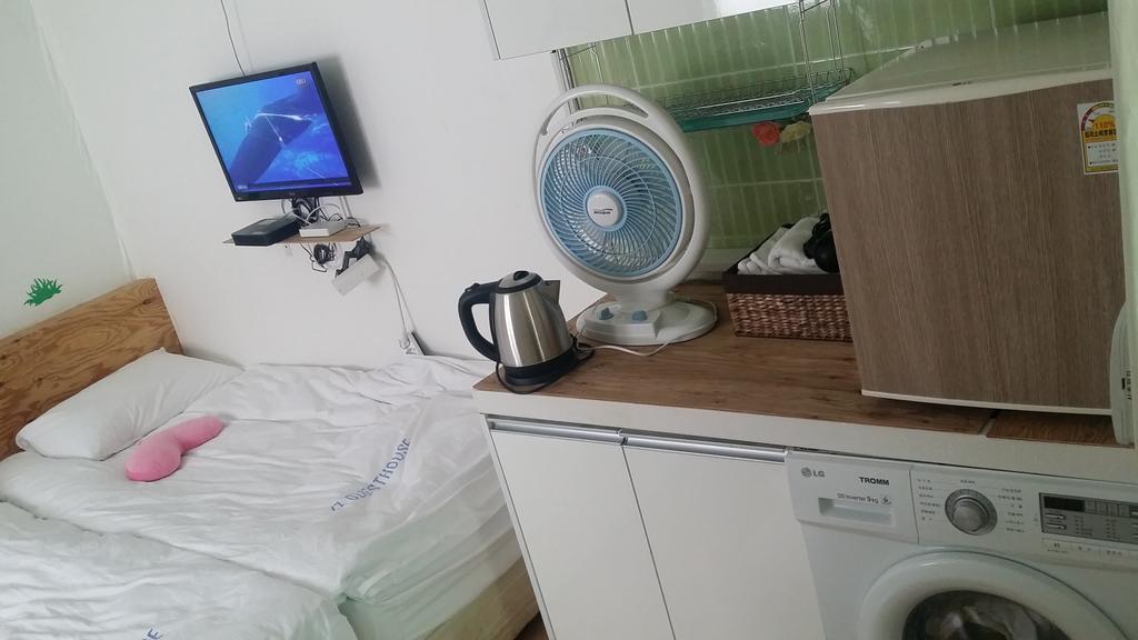 Myeongdong Guesthouse Seoul Værelse billede